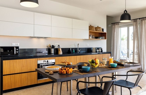 Drios Villa | Aequora Villa I - Beachfront, 5 min away from the Golden Beach, Infinity Pool