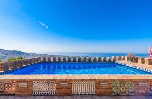 Rio Velez Villa | Alcazaba de Beas Vélez-Málaga by Ruralidays