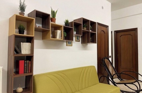 Salerno Apartment | Amazing 5-bedroom apartment with WiFi in Salerno. 50 mt to metro station.