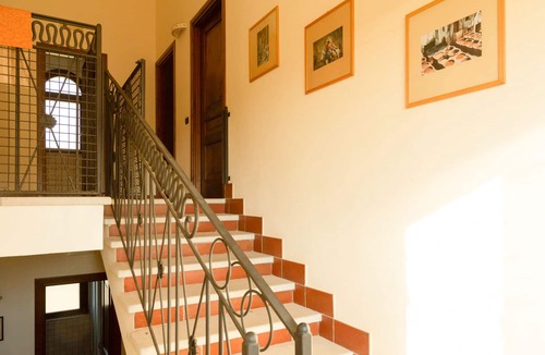 Eboli Villa | An old farmhouse expertly restored and transformed into a prestigious villa