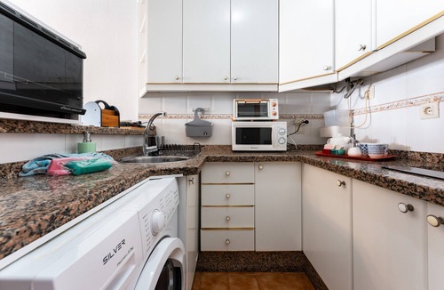 Arroyo de la Miel Apartment | Apartment 'Benalmadenasol' with Shared Pool, Wi-Fi and Air Conditioning