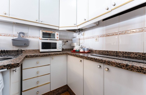 Arroyo de la Miel Apartment | Apartment 'Benalmadenasol' with Shared Pool, Wi-Fi and Air Conditioning