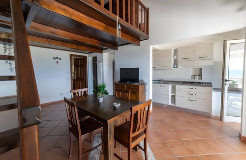 San Giovanni a Piro Apartment | Apartment 'Casa Panoramica Policastro' with Sea View, Wi-Fi and Air Conditioning