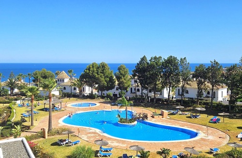 Castillo de Sabinillas Apartment | Apartment 'La Terraza del Mar' with Sea View, Wi-Fi and Air Conditioning