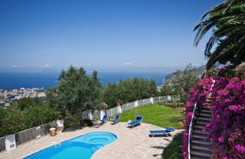 Piano di Sorrento Villa | Apartment located 5 km from Sorrento, in a modern villa on the hills, in a quiet and panoramic locat