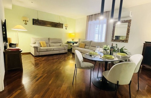 Quartieri Spagnoli Apartment | Apartment Luxury Via Chiaia