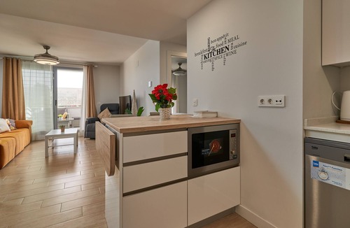 Los Llanos Apartment | Apartment "Sunrise Duna Beach" close to the Beach with Sea View