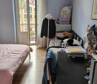 Historical Downtown Salerno Apartment | Appartamento confortevole con vista sulla piazza