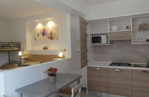 Palinuro Apartment | Appartement in Centola mit Grill, Terrasse und Garten by Interhome