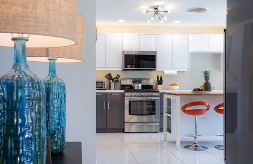 Palm Springs House | Atomic Tiki Special Summer Rates Now In Effect