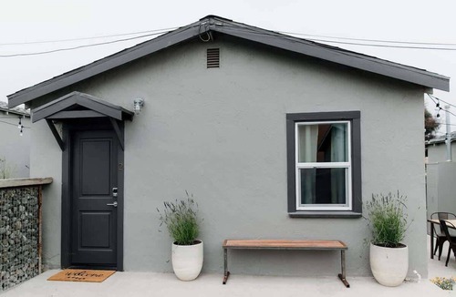 Baywood Park House | Baywood Cottage #2 | Walk to Bay | Dog Friendly