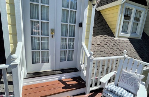Rockaway Beach House | Beach Hideaway close to San Francisco and the Airport