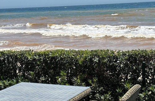 Golden Mile Villa | BEACHFRONT , Central, quiet, parking, pool