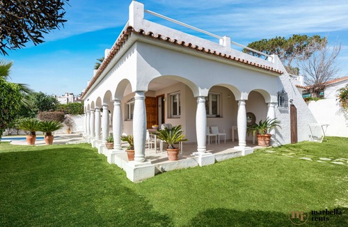 Urbanizacion Costabella Villa | Beachfront Villa Casa Mosa | Ref. #32