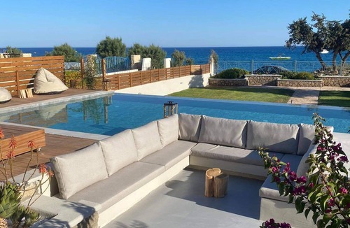 Lardos Villa | Beachfront Villa in Pefkos, Lindos, Rhodes