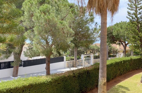Urbanizacion Marbessa Apartment | Beachside Duplex in Marbesa