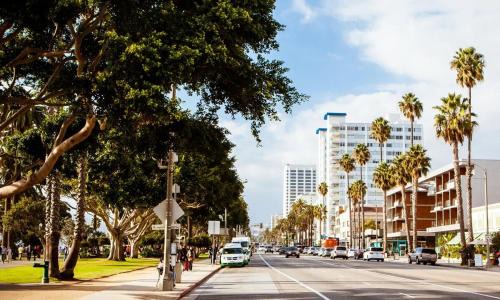 Ocean Park Apartment | Beachside Haven in Santa Monica - Steps from Ocean