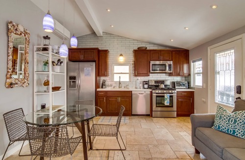 South Mission Beach Apartment | Beachy 1BD Cottage 20 Steps to Sand with Parking & W/D! Stay 30 Days!