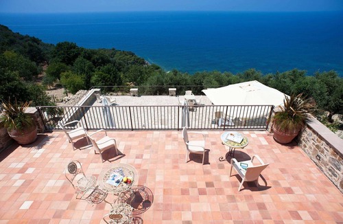 San Marco di Castellabate Villa | Beautiful private villa for 18 guests with A/C, WIFI, private pool, TV and terrace