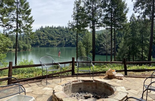 Cedar Ridge Apartment | Beautiful Rollins Lake Inn - Studio Cabin #2
