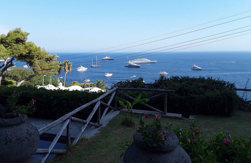 Marina Piccola Villa | Beautiful seaside home with pool +10% DISCOUNT ON BOOKINGS OVER 7 DAYS