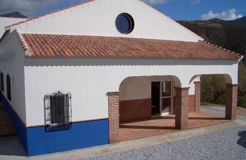 Alcaucin Villa | Beautiful spacious villa with fantastic views and private pool