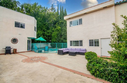Pico - Robertson House | Beautiful Spanish Home with Pool Beverly Hills Adj