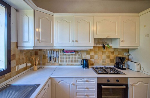 Torreblanca Villa | BEAUTIFUL VILLA PRIVATE POOL & GARDEN FUENGIROLA FREE WIFI 4 min to the beach