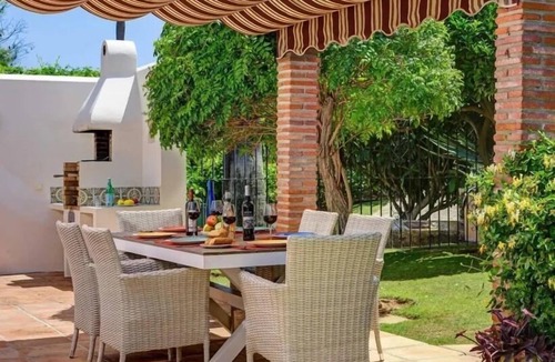 Sotogrande Villa | Beautiful Villa set in a quiet cul-de-sac close to all amenities