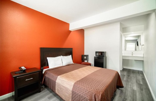 Bell Hotel | Bell Manor Motel