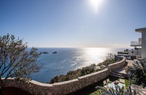 Colli di Fontanelle Villa | Belvedere delle Sirene - Sea view with Pool and Concierge - by Feeling Italy