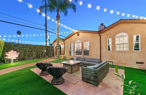 Beverly Grove Villa | Beverly Grove Spanish Oasis 5 BR Villa with Pool, Hot Tub & Parking, Central