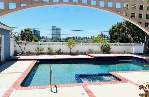 Pico - Robertson House | Beverly Hills Dream Home, Stunning Views! 5BR with Pool, Spa and Game Room!