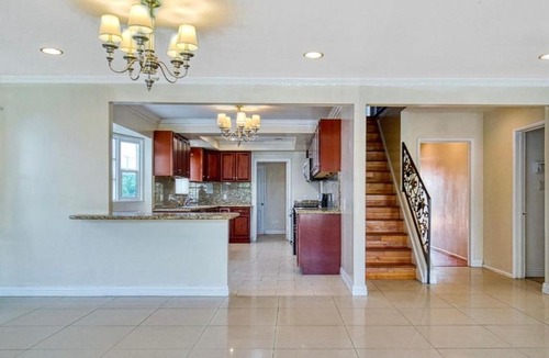 Pico - Robertson House | Beverly STAR-HIT house