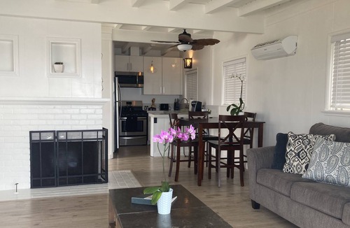Laguna Beach Villa | Breathtaking one bedroom condo overlooking the ocean!