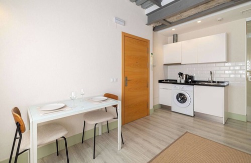 Pedregalejo Apartment | Bright Ground Floor Apt - 700m to Beach