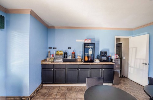Barstow Hotel | Budget-Friendly Room w/2 Queen Beds Near Calico Ghost Town - 4 Rooms