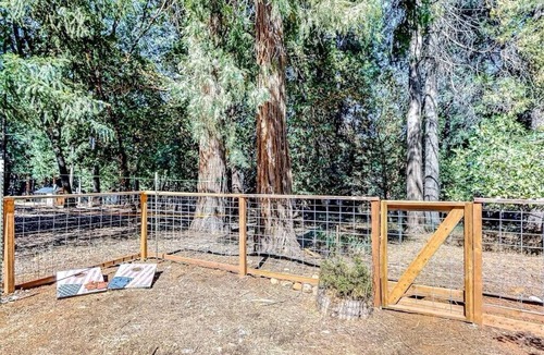 Cedar Ridge Cabin | CABIN RETREAT IN THE TREES WITH HOT TUB & CLOSE TO ROLLINS LAKE