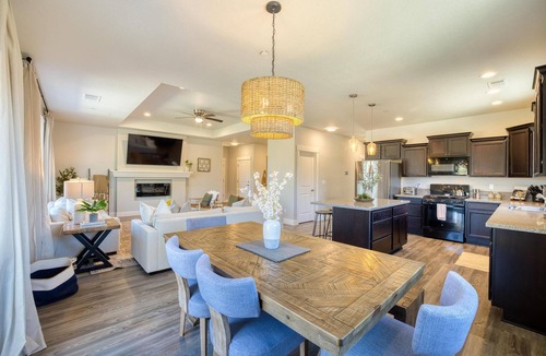 Columbia House | Carnegie Place : Swim Spa + Private + Modern