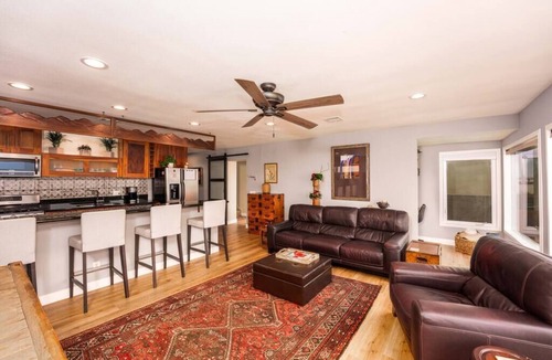 Old Towne House | Casa Azul