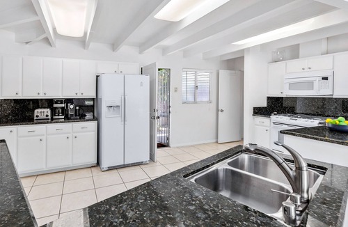 Deep Well Ranch House | Casa Cactus - Deepwell Midcentury Oasis