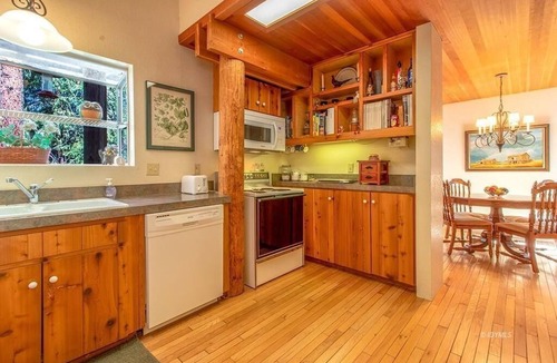 Pine Cove House | CASA de los ARBOLES! Delight & Solitude Abound in the "House of the Trees"