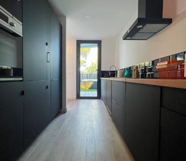 Caleta de Velez Villa | Casa de Nero - Premium House with Jacuzzi Next to Golf Course