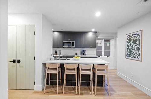 Laguna Apartment | Casa Jardin Unit 13-Boutique Suite in Downtown Santa Barbara