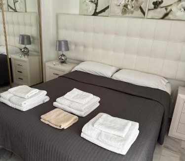 Urbanizacion Hacienda las Chapas Villa | Casa Romero - Beautiful Villa, Best Corner by Pools,Resort Facilities, Full Kitchen, 3 Terraces, Internet