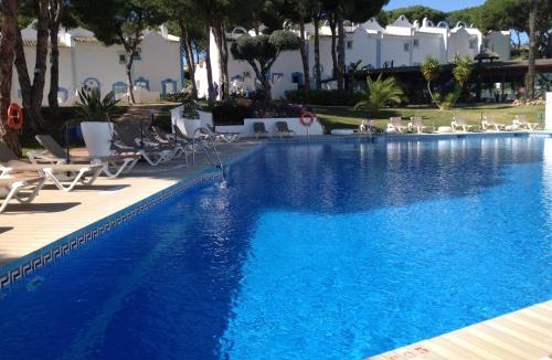 Urbanizacion Hacienda las Chapas House | Casa Soleada - Beautiful Villa, Best Corner by Pools, Resort Facilities,Full Kitchen, 3 Terraces, Internet