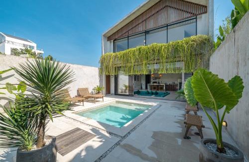 Munggu Villa | Casa Solo - Chic Industrial 1BR Villa Close to Pererenan Beach