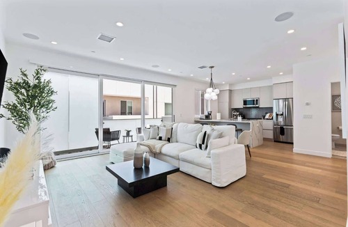 Hollywood Condo | Casa Sycamore by Oraklus