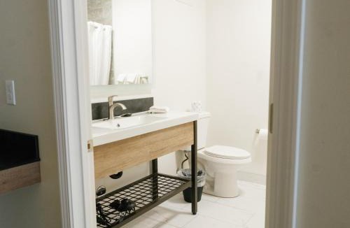 Incline Hotel | Cedar Lodge