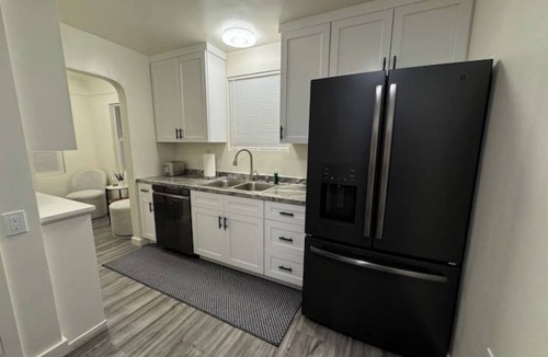 West Sacramento House | Charming 1-bedroom house with WiFi, AC in nice West Sacramento